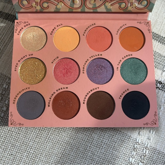 Colourpop Ticket to Dreamland Palette - Picture 2 of 2